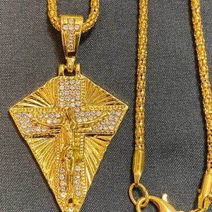 Gold Tone Jesus Cross Kite Pendant and Chain Unisex